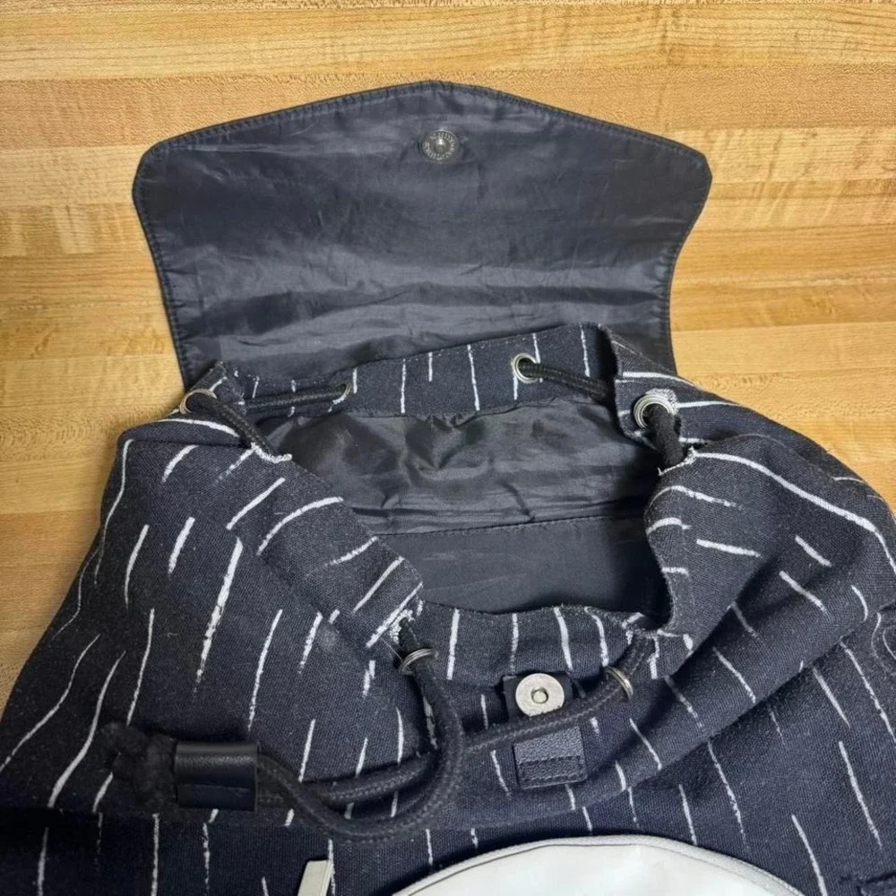 Disney Nightmare Before Christmas Jack Glow In The Dark Slouch Backpack Bioworld